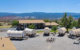 Broken Spur Inn&Steakhouse